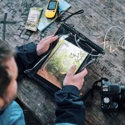 HERMETIC Dry Bag Mega | Pochette étanche Pour Tablette | FIDLOCK -Série Surf hermetic dry bag mega pochette etanche pour tablette fidlock 3