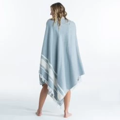 Serviette De Plage Poncho 190 X 190 Cm - Gris Bleu -Série Surf serviette de plage poncho 190 x 190 cm gris bleu 2